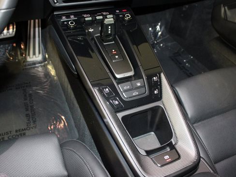 Used 2025 Porsche 911 Carrera 4 GTS image 30