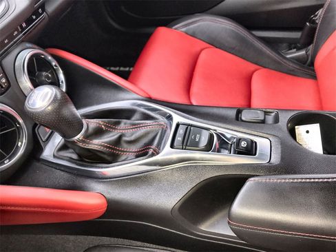 Used 2017 Chevrolet Camaro LT image 20