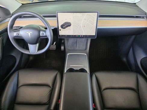Used 2023 Tesla Model Y Long Range AWD/4WD image 13