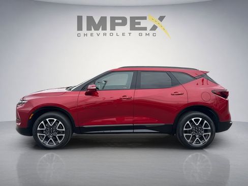 Used 2023 Chevrolet Blazer RS w/ Driver Confidence II Package FWD image 2