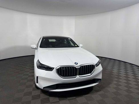 New 2026 BMW 530i xDrive w/ Convenience Package AWD/4WD image 6