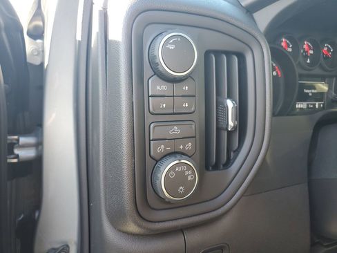 New 2026 Chevrolet Silverado 1500 Custom Trail Boss w/ LPO, Dark Essentials Package AWD/4WD image 22