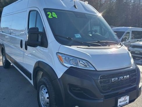 Used 2024 RAM ProMaster 2500 w/ Convenience Group image 1