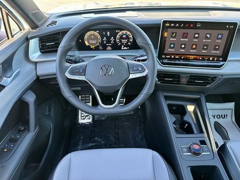 New 2026 Volkswagen Tiguan SE R-Line image 16