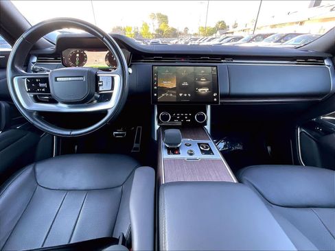 Used 2023 Land Rover Range Rover Long Wheelbase SE AWD/4WD image 18