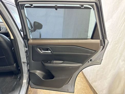 Used 2023 Nissan Rogue SL w/ SL Premium Package image 26