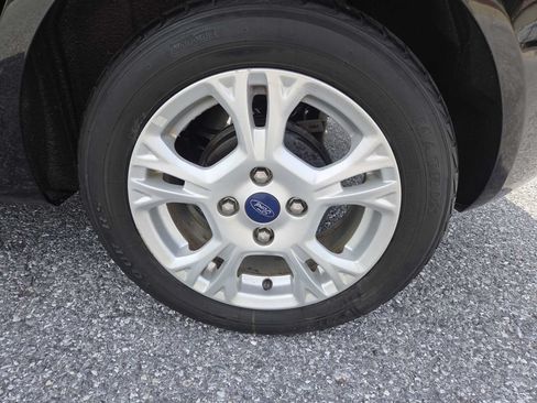 Used 2016 Ford Fiesta SE FWD image 33