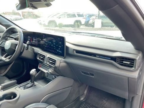 Used 2025 Ford Mustang Dark Horse image 18