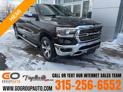 Used 2023 RAM 1500 Laramie AWD/4WD image 1
