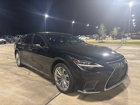 Used 2021 Lexus LS 500 w/ Interior Upgrade Package RWD image 3