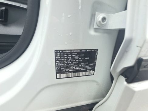 Certified 2024 Volkswagen Tiguan SE R-Line image 26