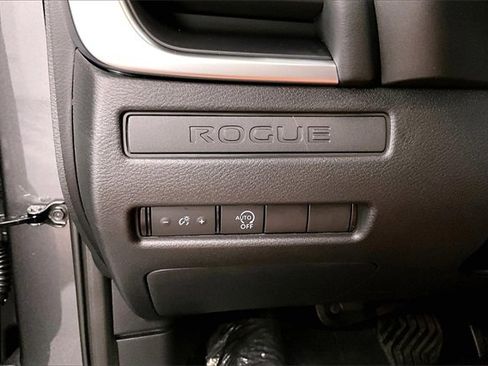 New 2026 Nissan Rogue S image 27