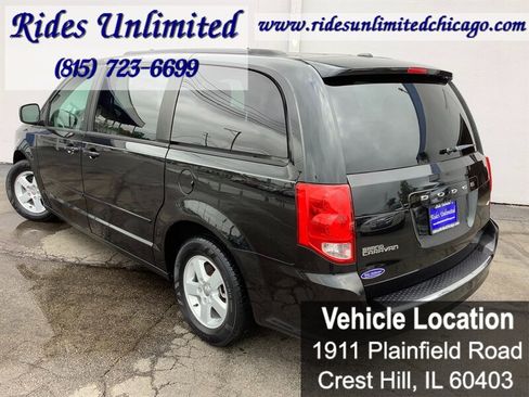 Used 2012 Dodge Grand Caravan SXT w/ Entertainment Group 1 FWD image 4