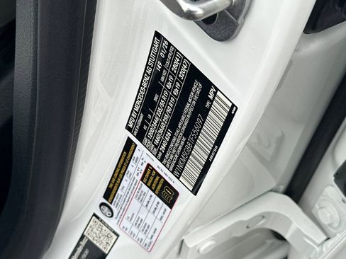 New 2026 Mercedes-Benz GLC 350e 4MATIC image 21