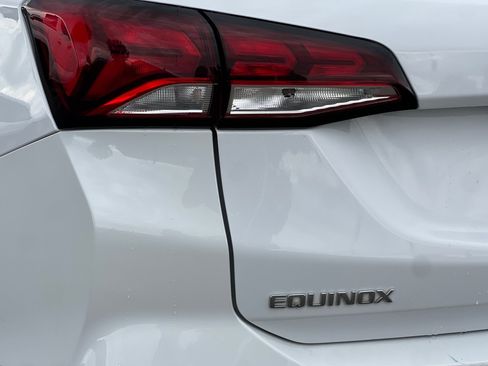 Used 2024 Chevrolet Equinox LT image 23