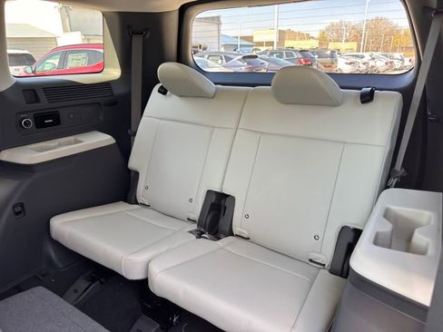 New 2026 Hyundai Santa Fe SEL FWD image 10