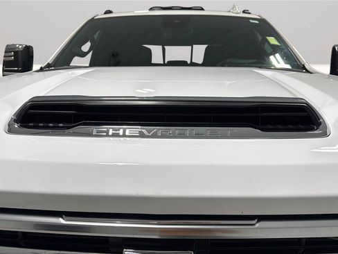 Used 2026 Chevrolet Silverado 2500 High Country w/ Technology Package AWD/4WD image 32