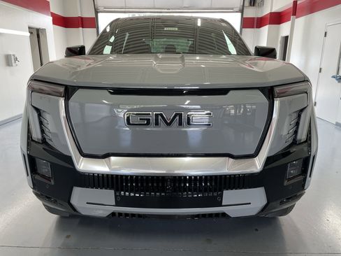 New 2025 GMC Sierra EV Denali image 2
