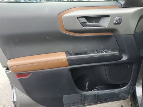 New 2025 Ford Bronco Sport Outer Banks w/ Sasquatch Outer Banks Package image 24