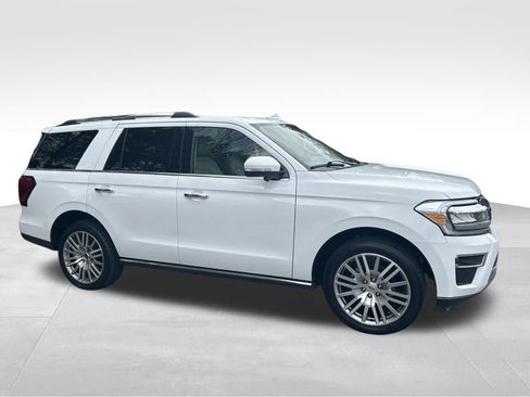 Used 2023 Ford Expedition Limited image 1