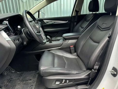 Used 2019 Cadillac XT5 Premium Luxury w/ Driver Assist Package AWD/4WD image 15