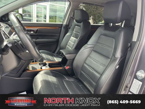 Used 2022 Honda CR-V Touring image 5