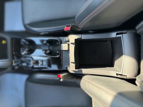 Used 2026 Subaru Forester Touring image 32