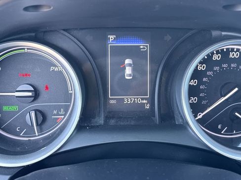 Used 2024 Toyota Camry LE image 30