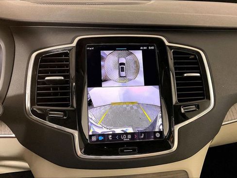 Used 2024 Volvo XC90 T8 Plus w/ Protection Package Premier AWD/4WD image 21