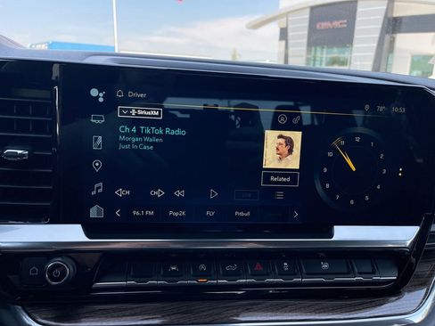 Used 2023 Chevrolet Silverado 1500 RST w/ Protection Package image 17