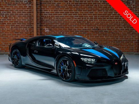 Used 2023 Bugatti Chiron Super Sport image 1