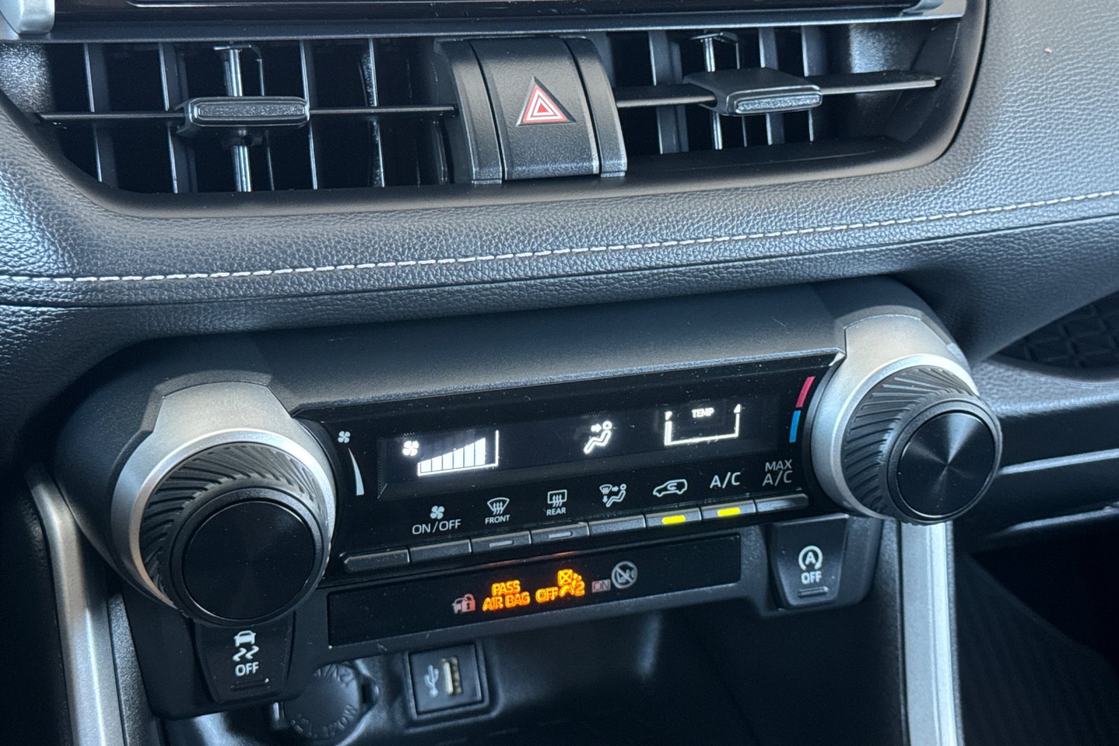 Certified 2023 Toyota RAV4 LE AWD/4WD image 25