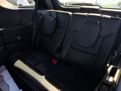 Certified 2025 Ford Explorer ST AWD/4WD image 18