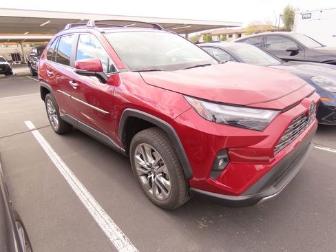 Used 2023 Toyota RAV4 Limited image 2