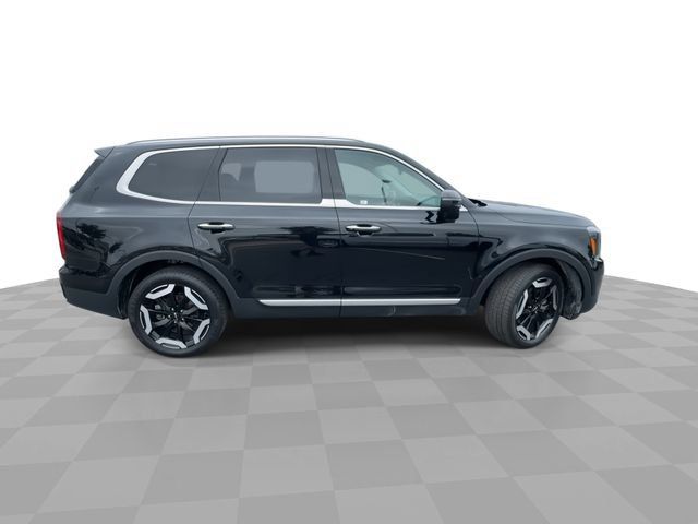 Used 2025 Kia Telluride S FWD image 9