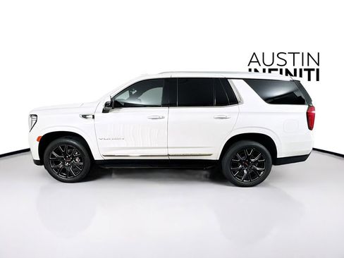 Used 2023 GMC Yukon SLT w/ SLT Premium Package image 4