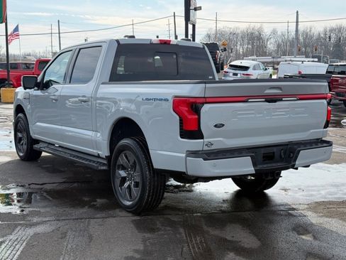 Used 2023 Ford F150 Lightning Lariat image 6