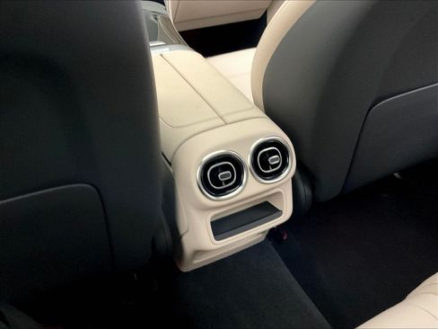 Certified 2024 Mercedes-Benz GLC 300 4MATIC image 10