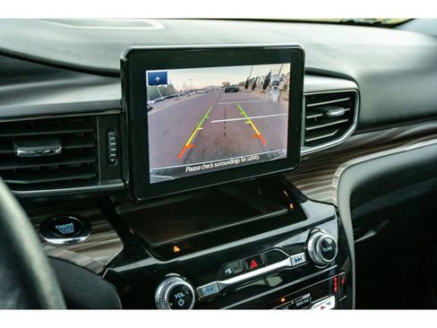 Used 2024 Ford Explorer Limited image 23