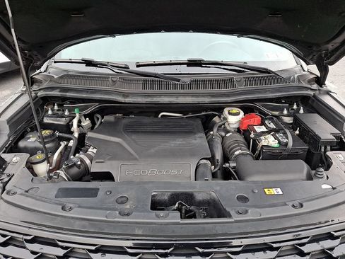 Used 2018 Ford Explorer Sport AWD/4WD image 30