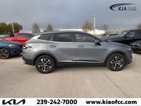 Used 2023 Kia Sportage EX image 1