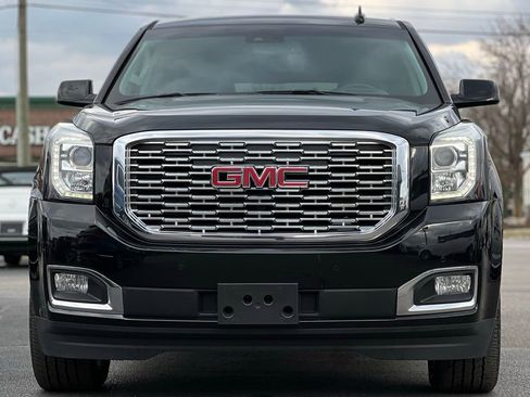 Used 2019 GMC Yukon XL Denali w/ Denali Ultimate Package image 13