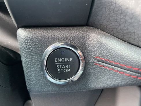 Used 2023 Ford Expedition Limited image 12