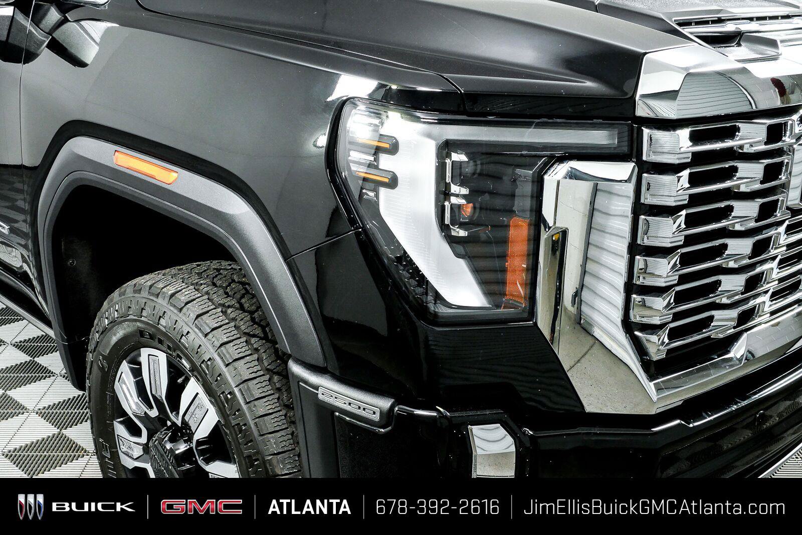 Used 2024 GMC Sierra 2500 Denali w/ Denali Reserve Package AWD/4WD image 34