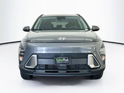 Used 2025 Hyundai Kona SEL AWD/4WD image 2