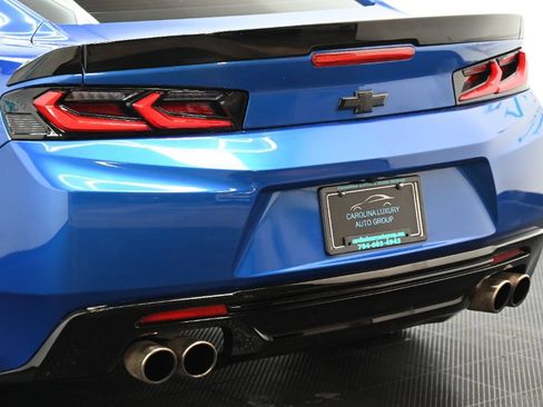 Used 2017 Chevrolet Camaro SS RWD image 12