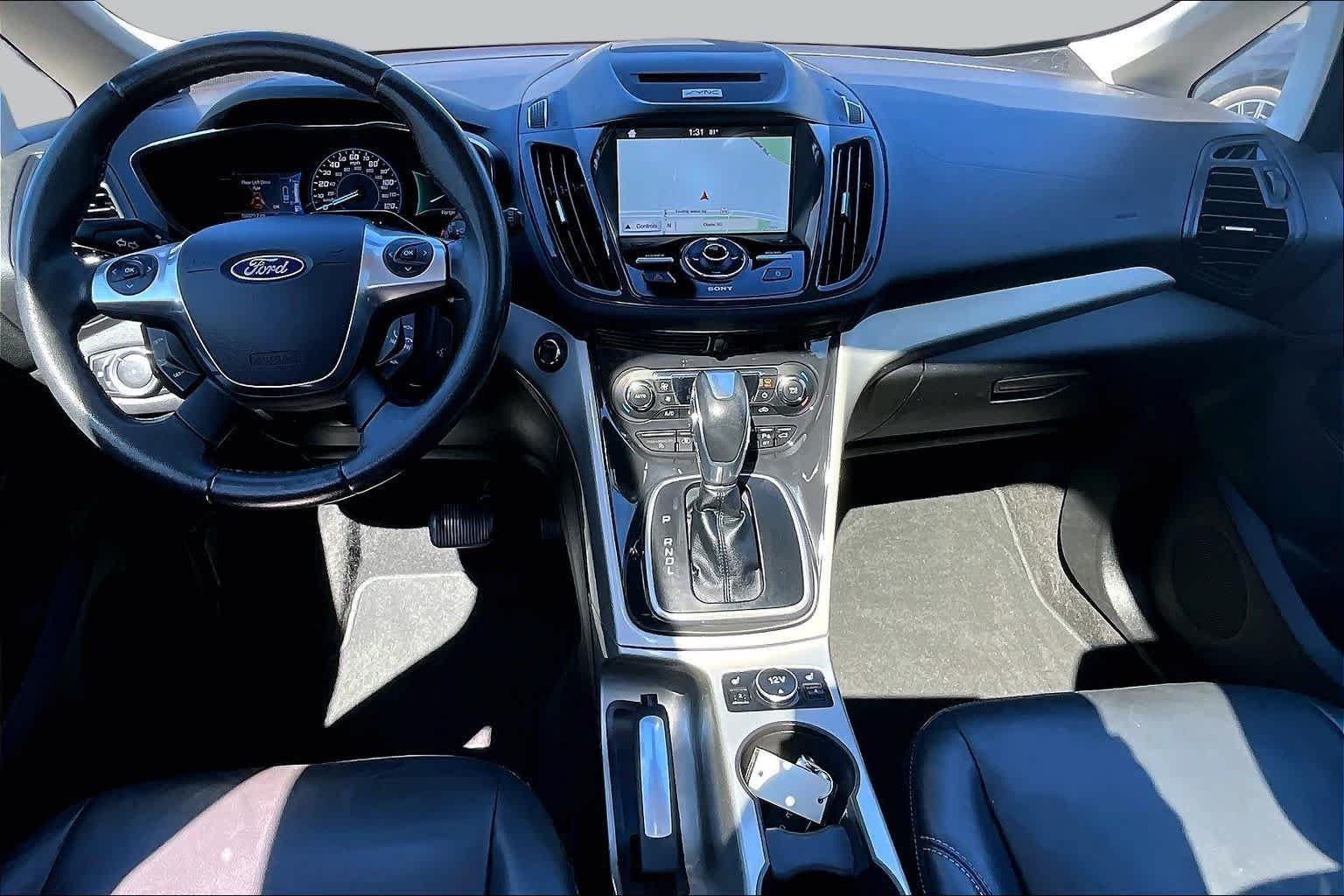 Used 2016 Ford C-MAX Energi SEL w/ Equipment Group 303A FWD image 16
