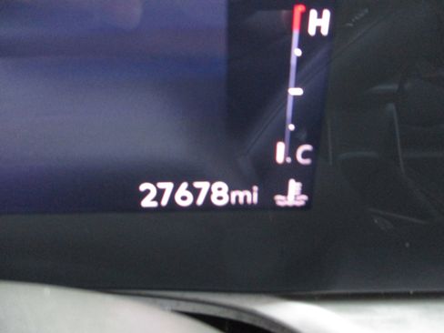 Used 2024 Buick Encore GX Sport Touring w/ Comfort Package image 17