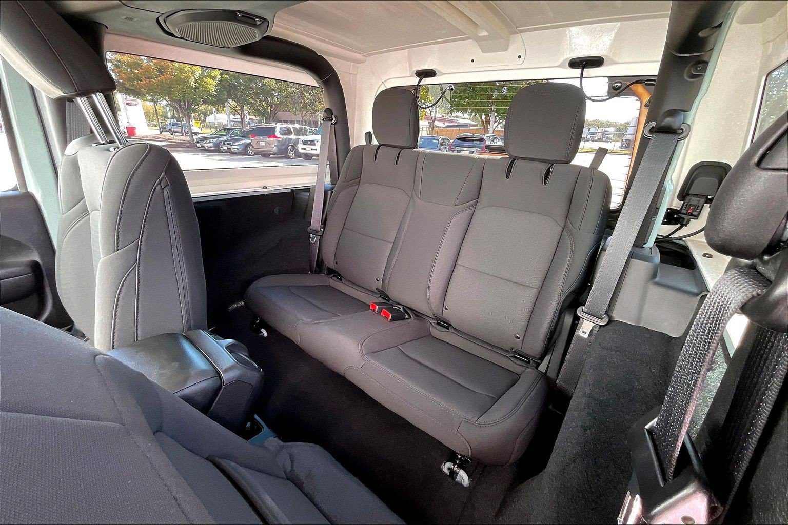 Used 2023 Jeep Wrangler Sport AWD/4WD image 30
