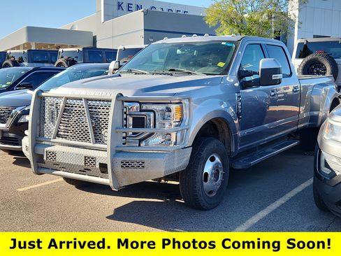 Used 2020 Ford F350 Lariat w/ Lariat Value Package AWD/4WD image 1